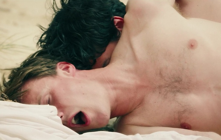 Hugh Skinner nude gay sex