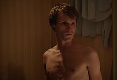 Hugh Skinner jerk off