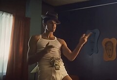 Jacob Elordi cock bulge