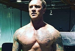 Devon Sawa sexy