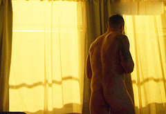 Devon Sawa naked