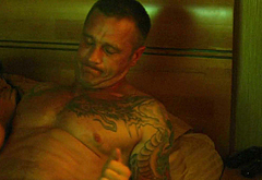 Devon Sawa nudity