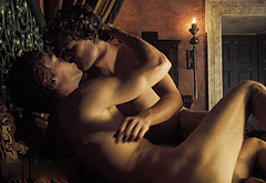 Finn Jones gay sex scenes
