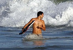 Stuart Townsend on a beach
