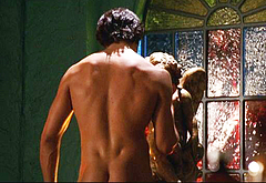 Tom Welling nude butt