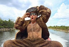 Travis Kelce nudes