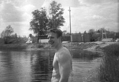 Patrick Gibson hot