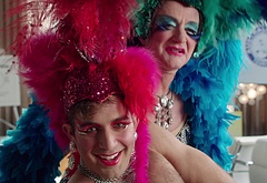 Hamish Linklater in The Crazy Ones