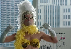 Hamish Linklater in The Crazy Ones