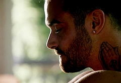 Joshua Sasse nude uncensored pics