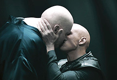 Austin Butler gay kiss