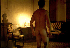 Alfonso Herrera nude scenes