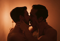 Alfonso Herrera nude scenes