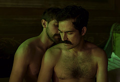 Alfonso Herrera nude scenes