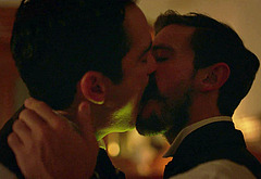 Alfonso Herrera nude scenes