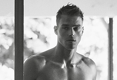 Matthew Noszka frontal nude
