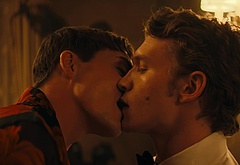 Hudson Williams nude scenes