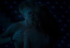 Toby Hemingway nude scenes