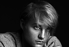 Toby Hemingway sexy photos