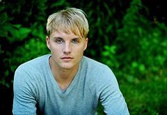 Toby Hemingway sexy photos