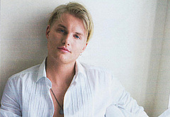 Toby Hemingway sexy photos