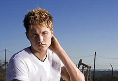 Toby Hemingway sexy photos