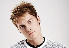 Toby Hemingway sexy photos