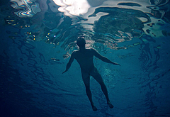 Max Riemelt nude and sex photos