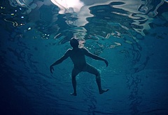 Max Riemelt nude and sex photos