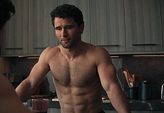 Robbie Graham-Kuntz nude gay scenes