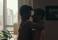 Robbie Graham-Kuntz nude gay scenes