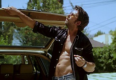 Brandon Sklenar nude scenes