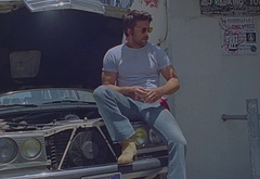 Brandon Sklenar nude scenes