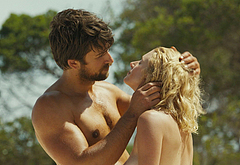 Brandon Sklenar nude scenes