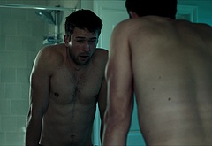 Brandon Sklenar nude scenes