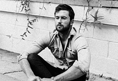 Brandon Sklenar sexy pics