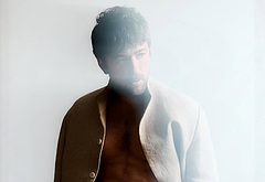 Brandon Sklenar sexy pics