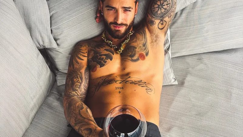 Maluma Celebrates 31st Birthday – Shirtless and Looking Better Than Ever!