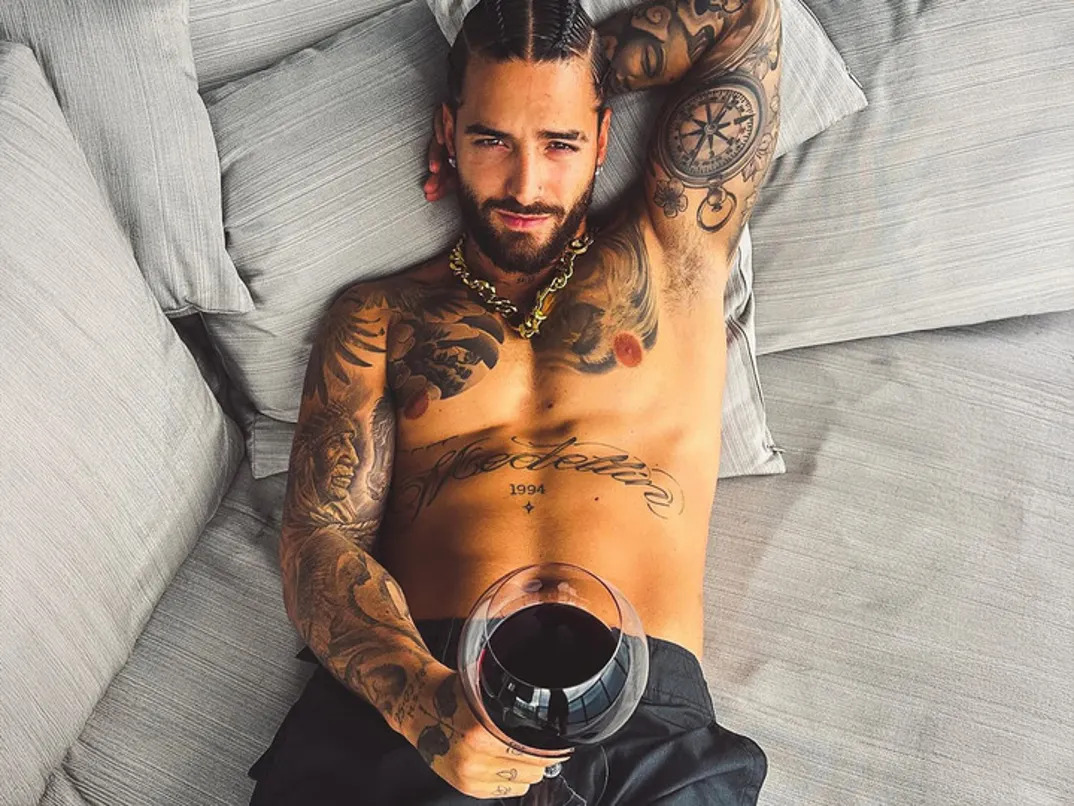 Maluma Celebrates 31st Birthday – Shirtless and Looking Better Than Ever!