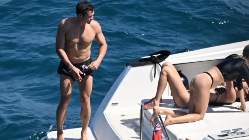 Orlando Bloom Is Single, Ripped, and Living His Best Life in Italy