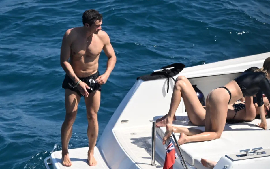 Orlando Bloom Is Single, Ripped, and Living His Best Life in Italy