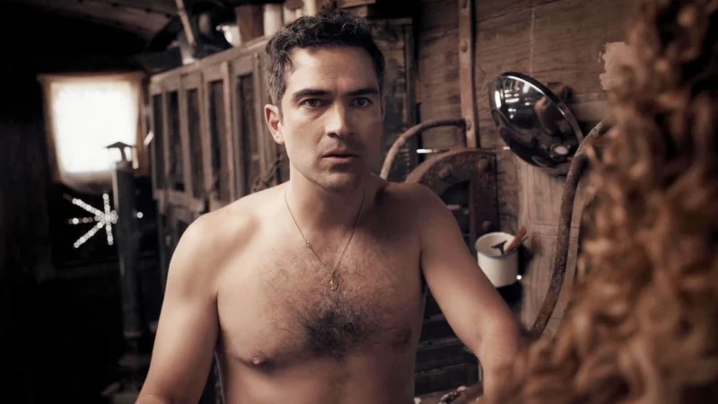 Alfonso Herrera Nude – Penis Pics & Raunchy Gay Sex Scene!