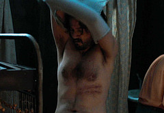 Diego Luna nude in Kiss Of The Spider Woman