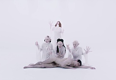 Omar Ayuso nude in Silencio