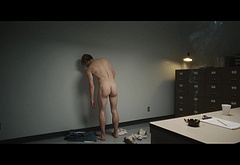 Evan Peters nude in Monster The Jeffrey Dahmer Story