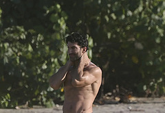 Justin Baldoni Shirtless at the Costa Rica Beach