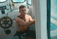 Richard Madden nude scenes