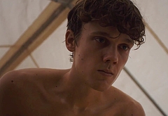 Hunter Doohan nude movie scenes