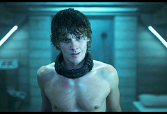 Hunter Doohan shirtless