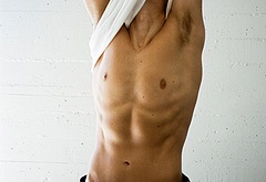 Hunter Doohan shirtless and bulge pics